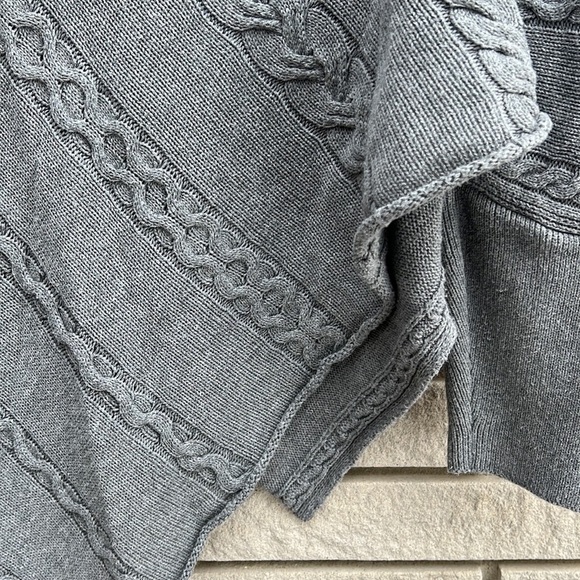 Aventura Grey Cable Knit Samara Silk-Blend Poncho One Size - Picture 6 of 10